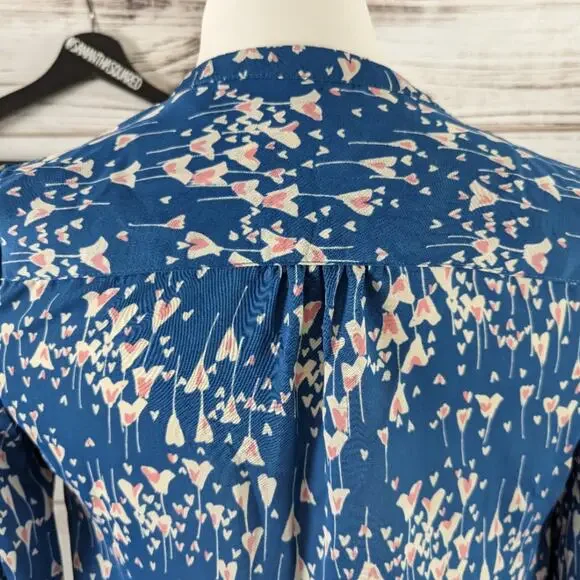 LC Lauren Conrad Blue with Heart Print Blouse sz XS - Picture 2 of 7